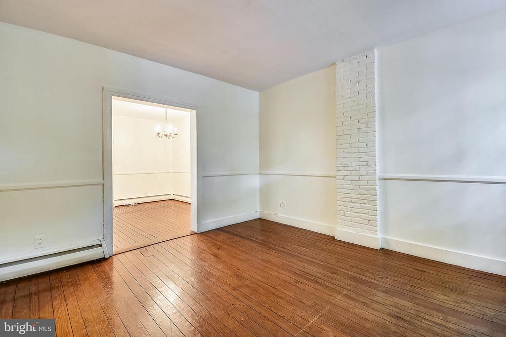 130 MARKET ST