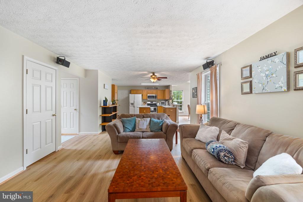 8036 HIGH OAK ROAD