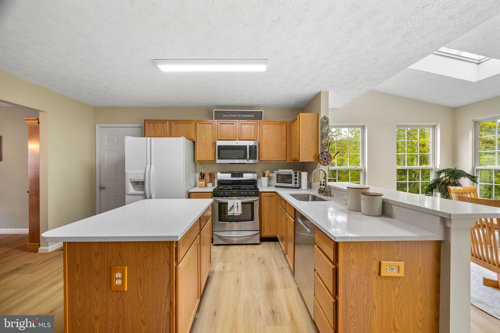 8036 HIGH OAK ROAD