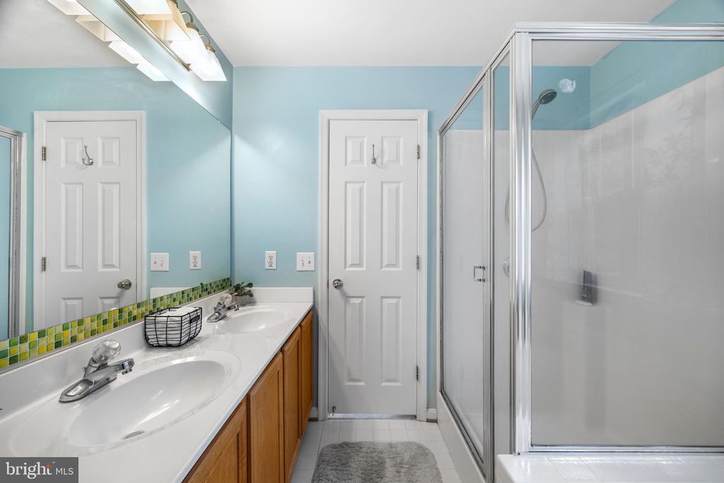8036 HIGH OAK ROAD