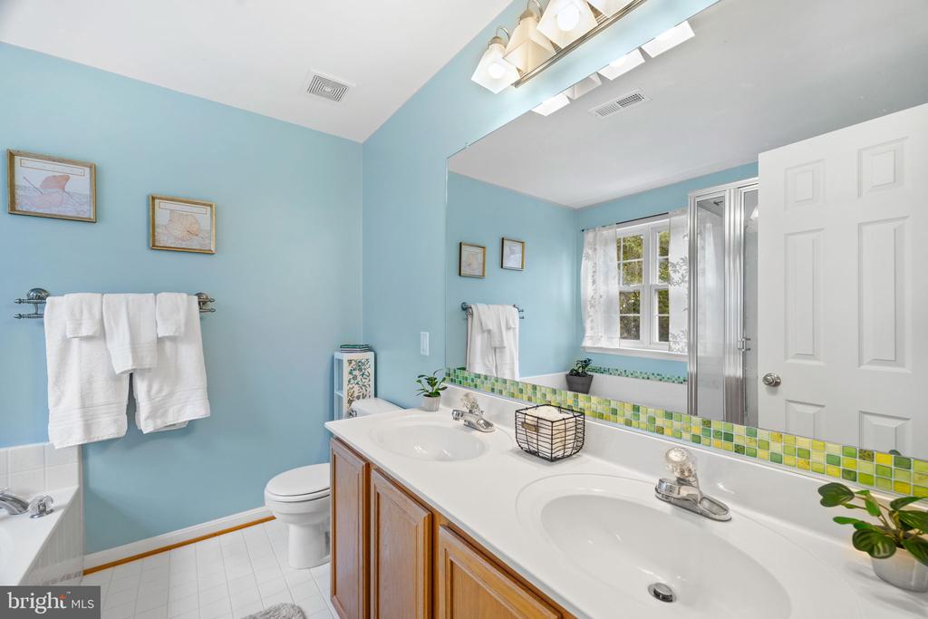 8036 HIGH OAK ROAD