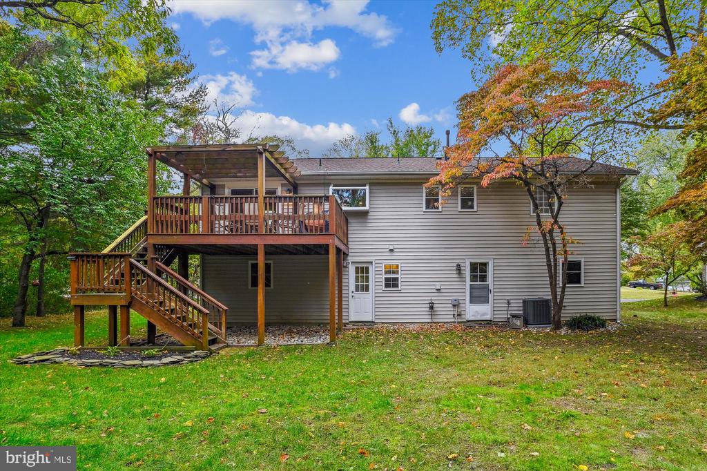 647 Long Meadow Dr