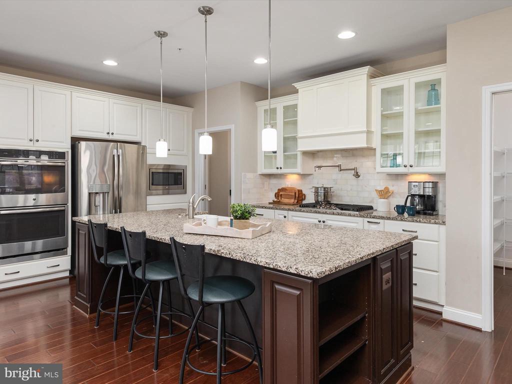 3009 TURNSTILE LANE