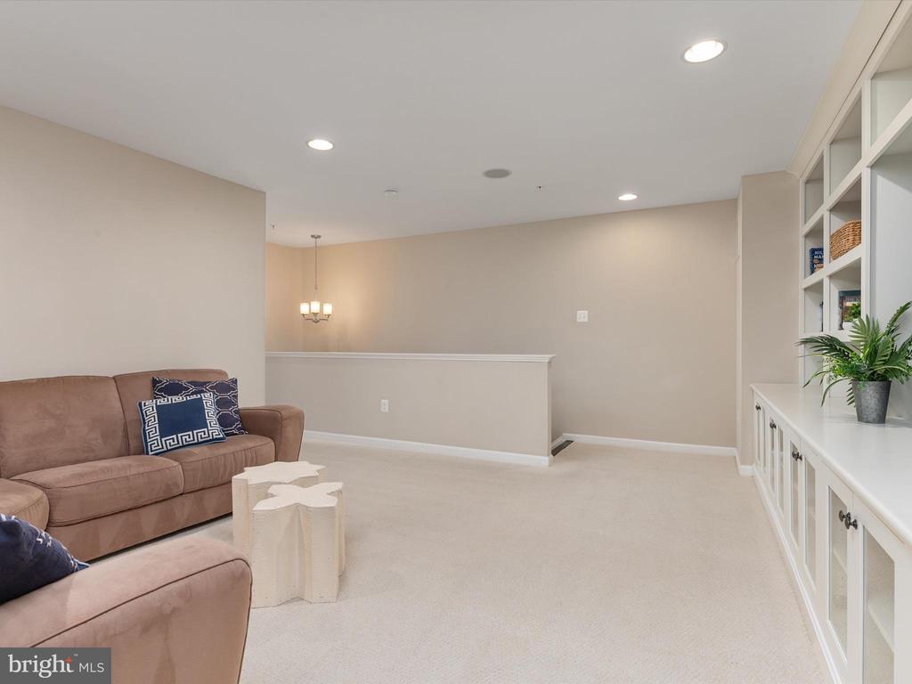 3009 TURNSTILE LANE