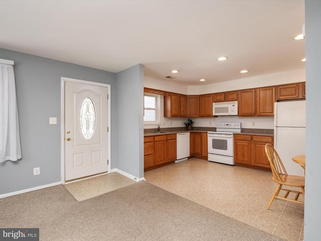 2004 ABERDEEN DRIVE