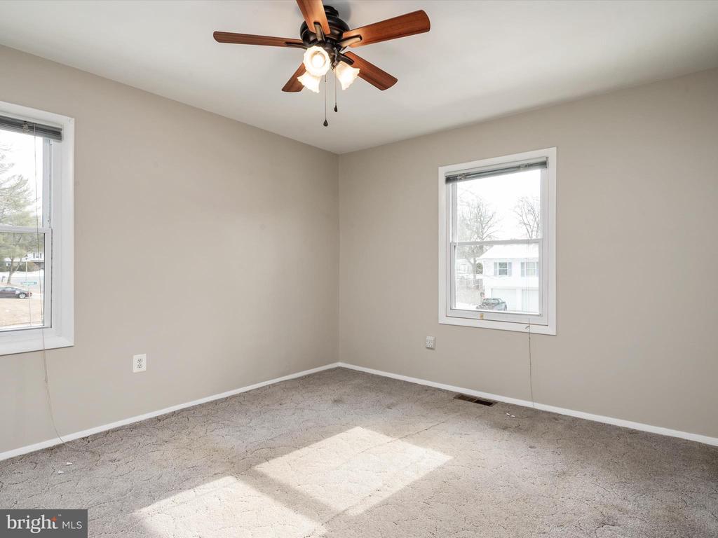2004 ABERDEEN DRIVE