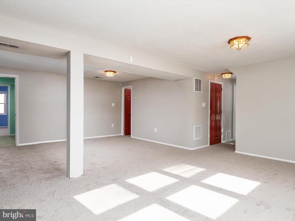 2004 ABERDEEN DRIVE