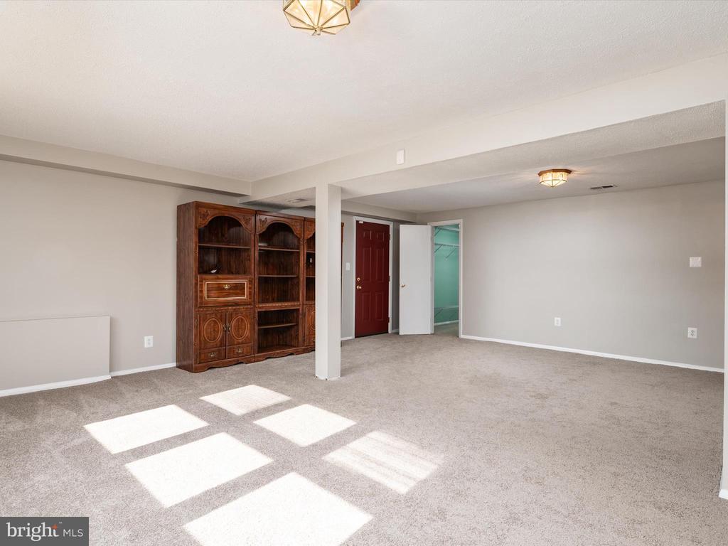 2004 ABERDEEN DRIVE