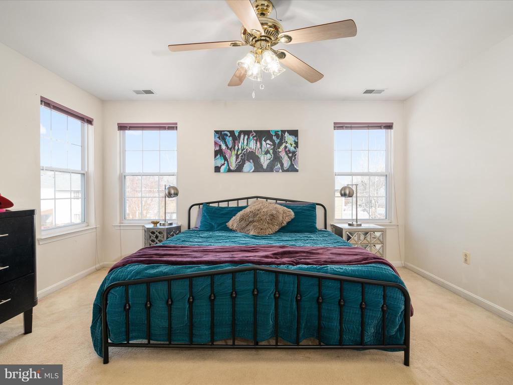8360 GARTELMAN FARM DRIVE