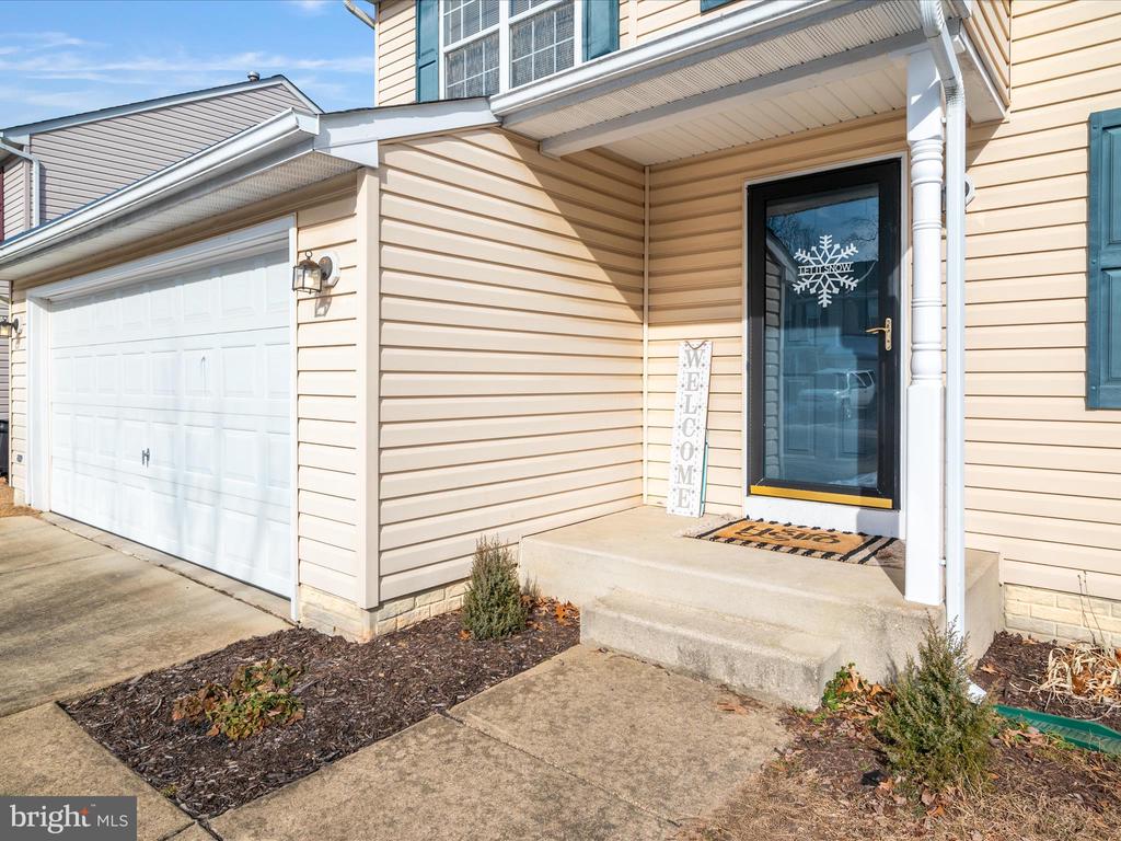 8360 GARTELMAN FARM DRIVE