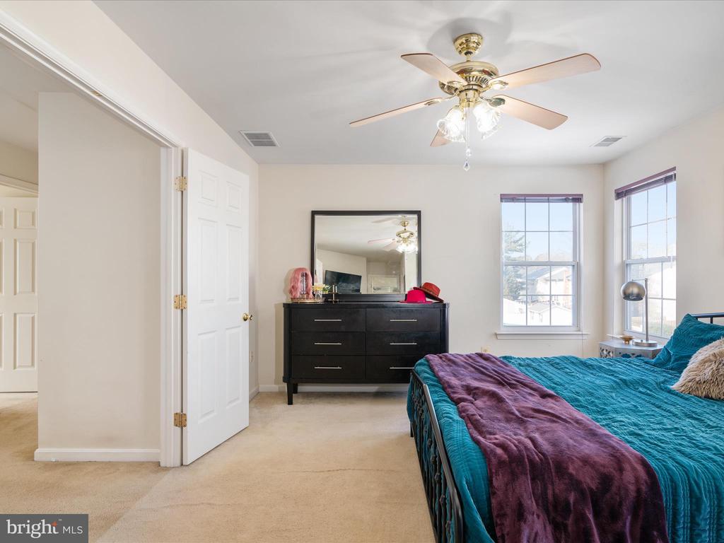 8360 GARTELMAN FARM DRIVE