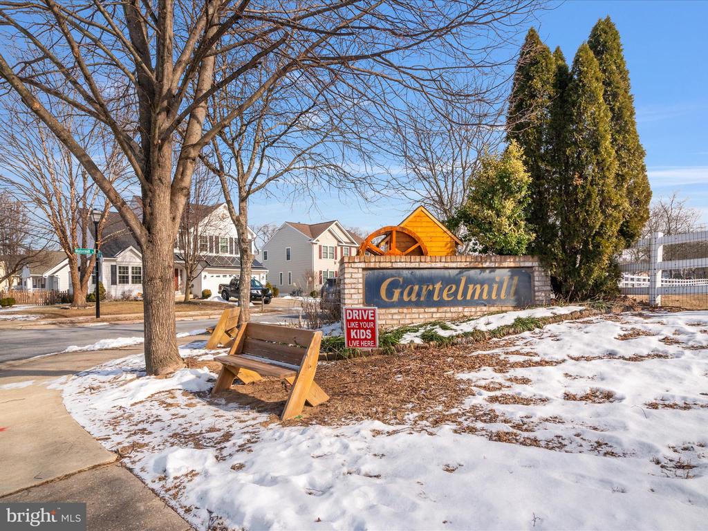8360 GARTELMAN FARM DRIVE