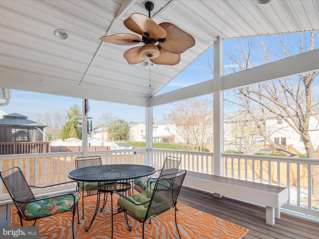 8360 GARTELMAN FARM DRIVE