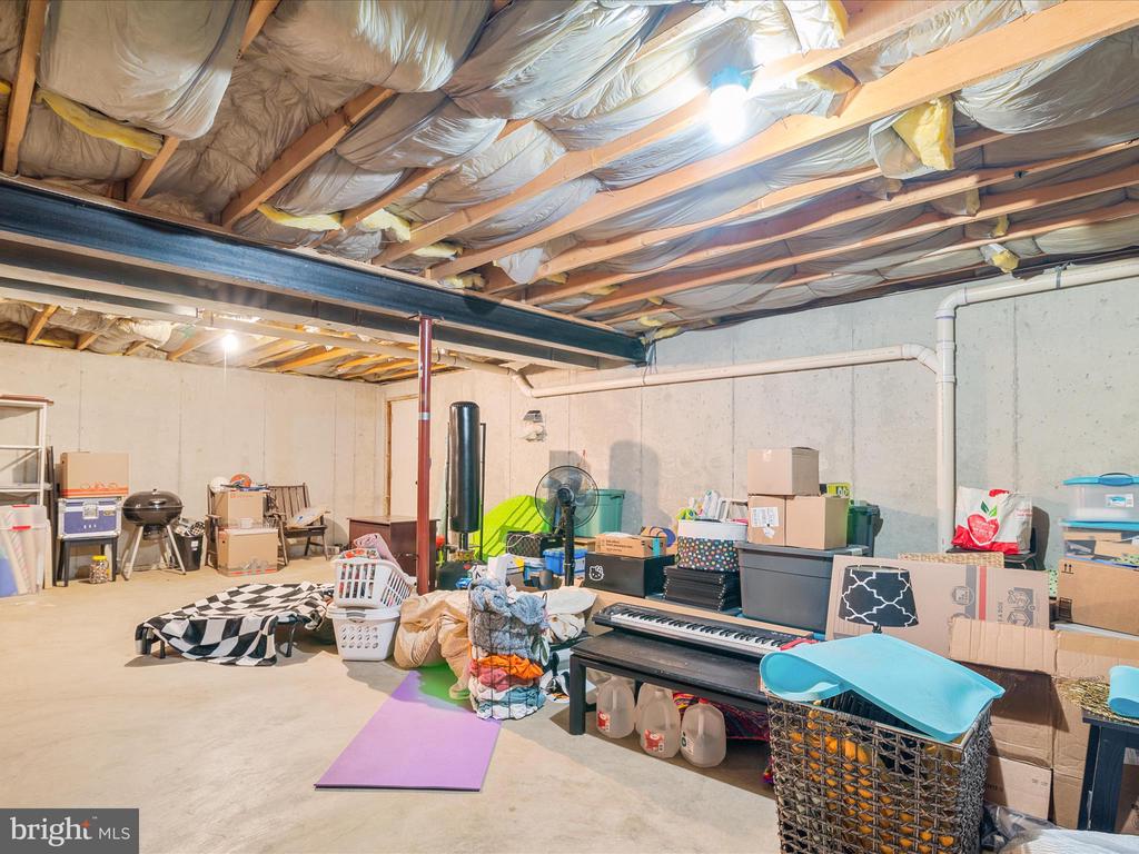 8360 GARTELMAN FARM DRIVE