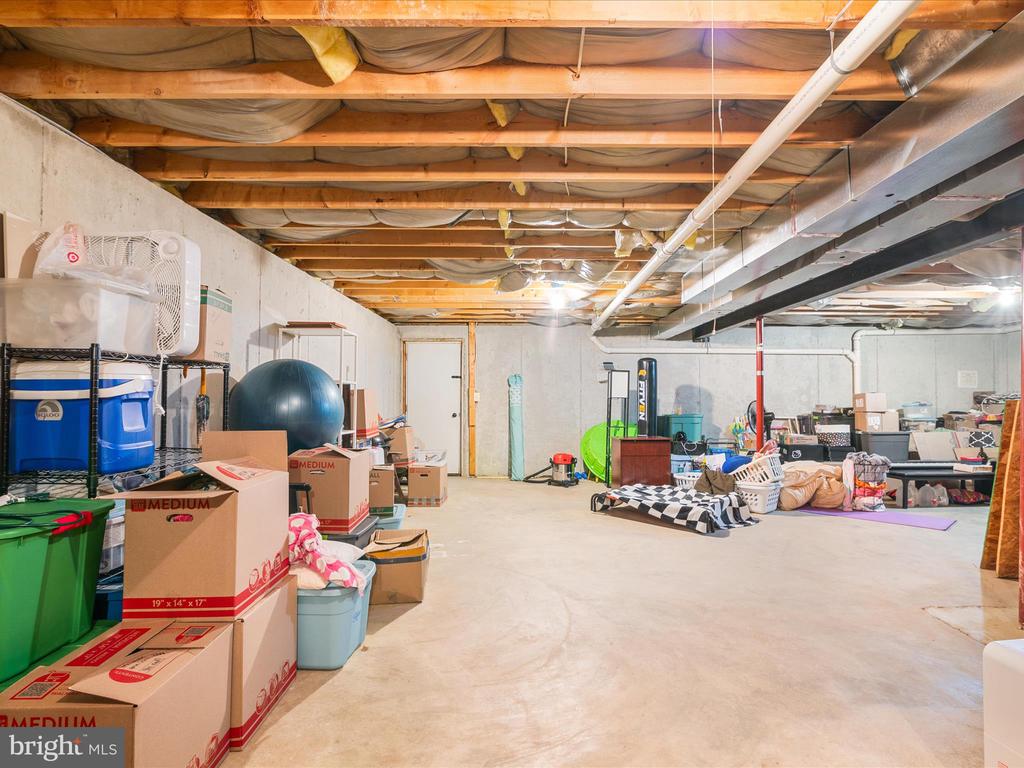8360 GARTELMAN FARM DRIVE