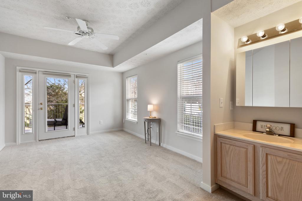 2013 WARNERS TERRACE S Unit: 140