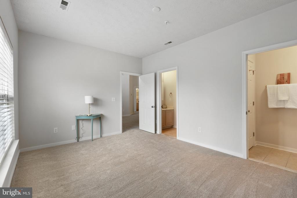 2013 WARNERS TERRACE S Unit: 140