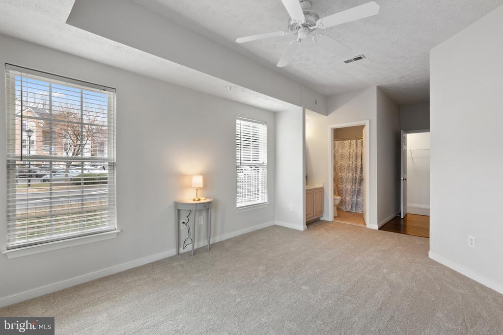 2013 WARNERS TERRACE S Unit: 140