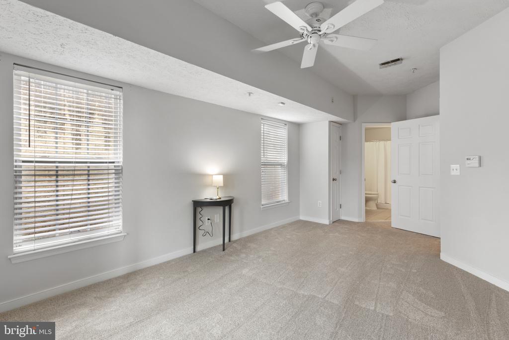 2013 WARNERS TERRACE S Unit: 140