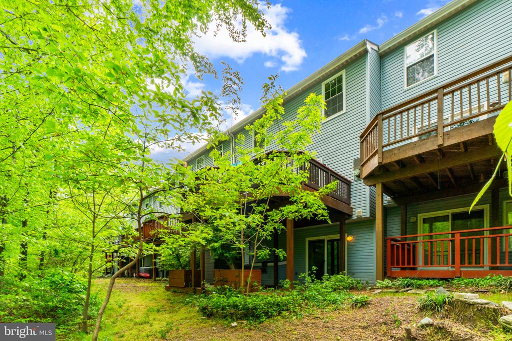 756 PINE VALLEY DRIVE