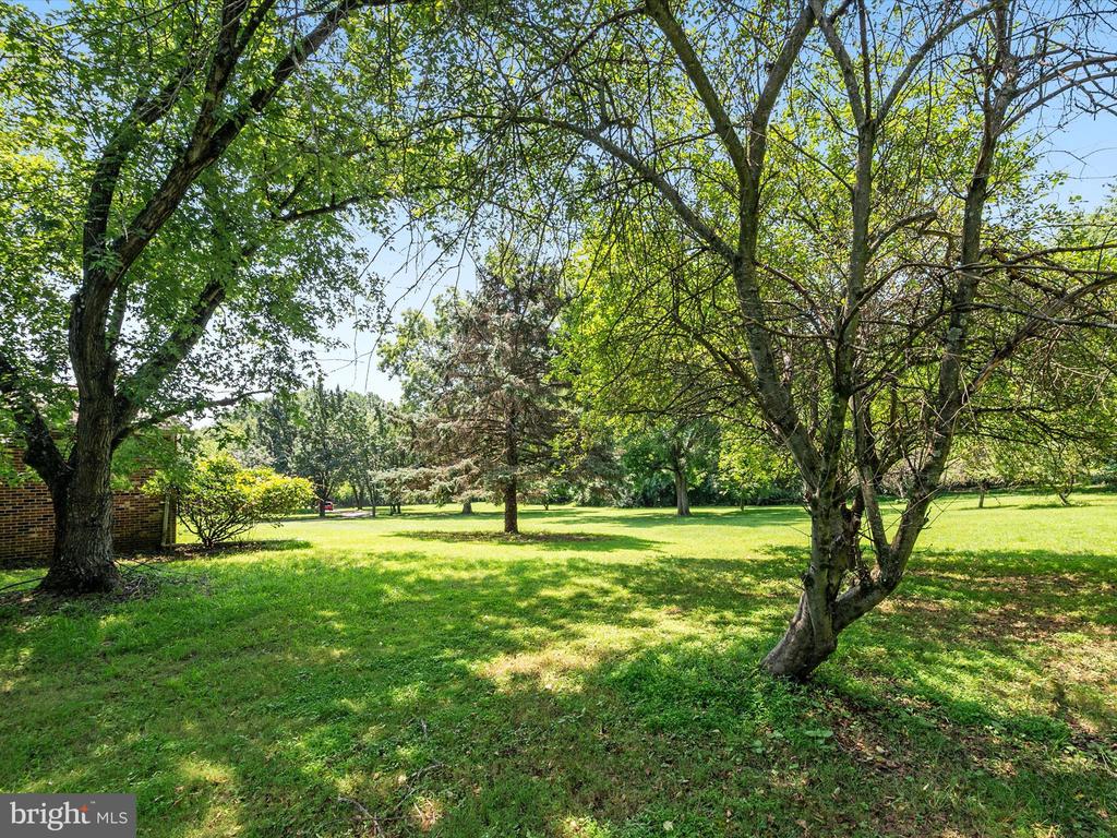 2182 JOHNS HOPKINS ROAD