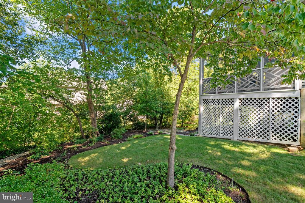 252 BAYSHIRE COURT