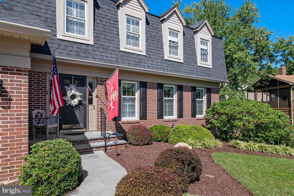 252 BAYSHIRE COURT