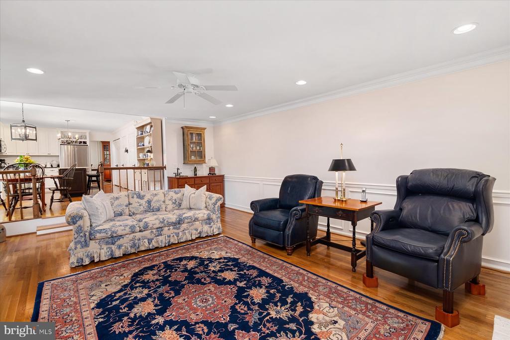 252 BAYSHIRE COURT