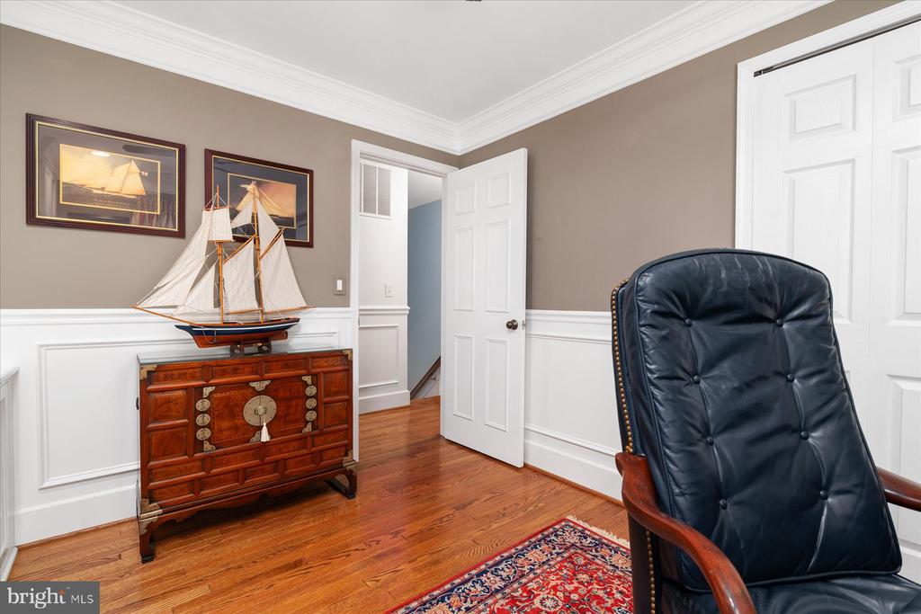 252 BAYSHIRE COURT