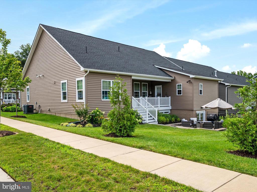 3134 MEANDER BEND