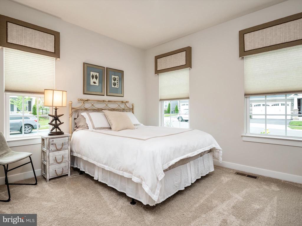 3134 MEANDER BEND