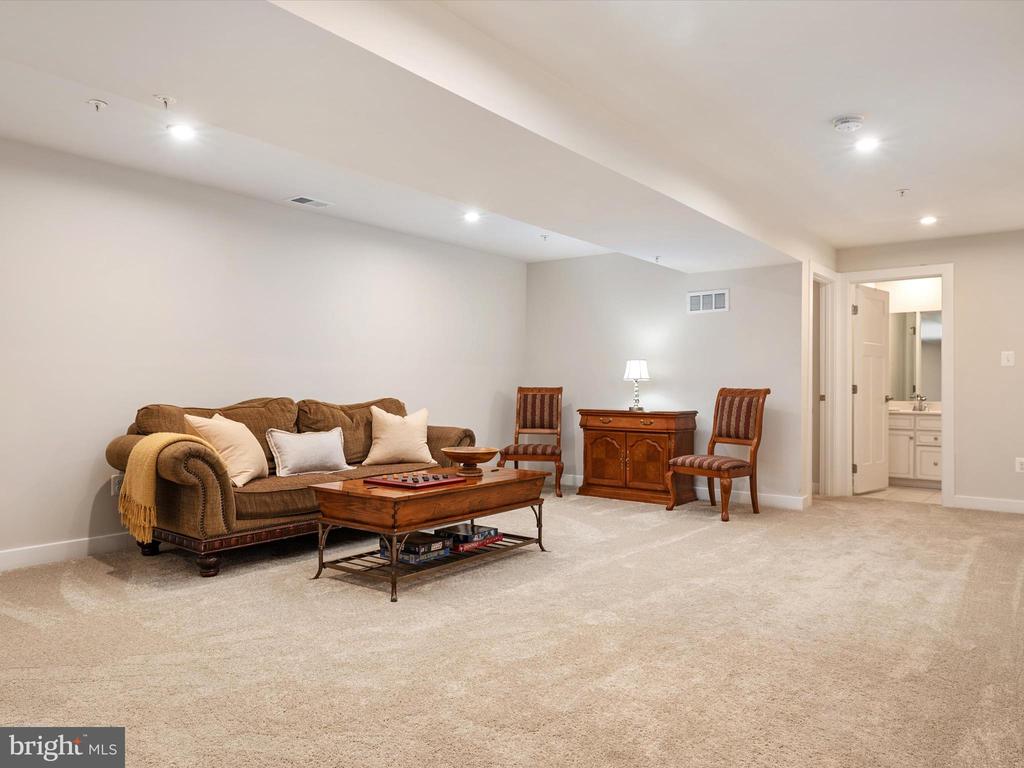 3134 MEANDER BEND