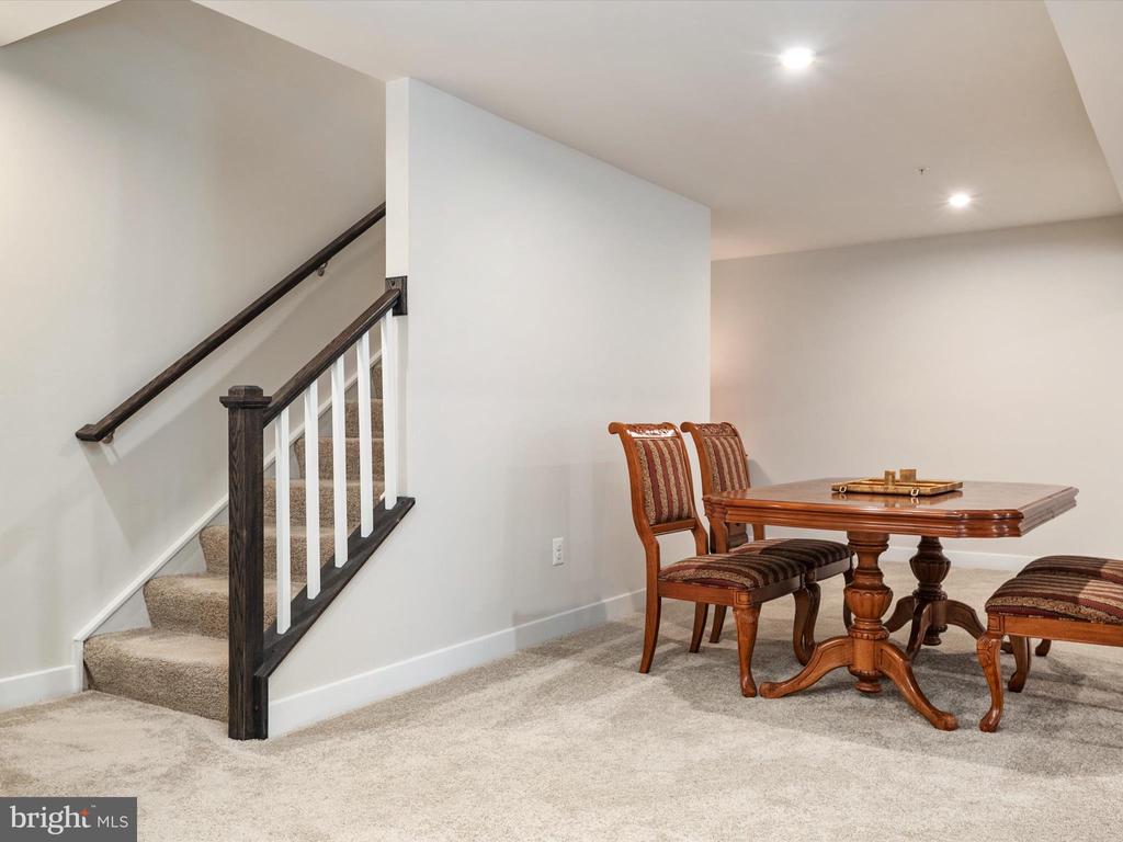 3134 MEANDER BEND