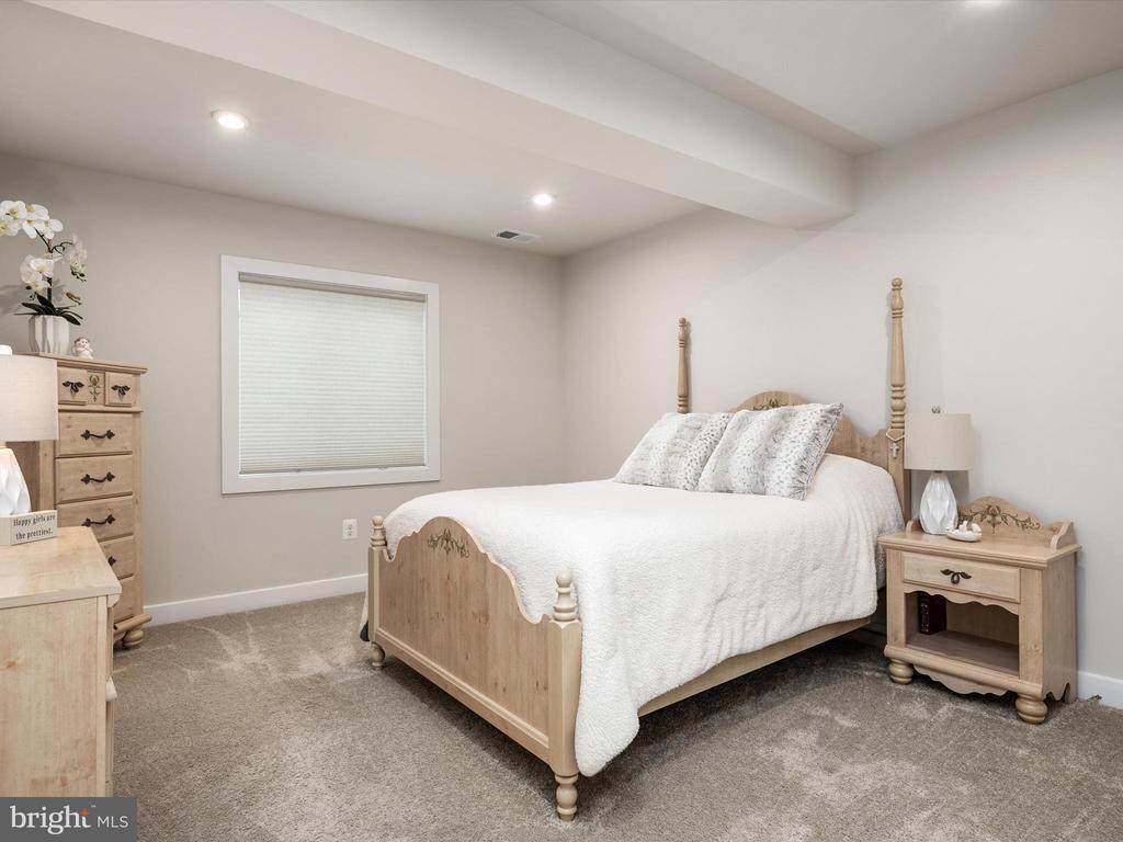 3134 MEANDER BEND