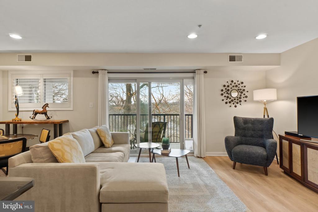 1113 PRIMROSE COURT Unit: 302