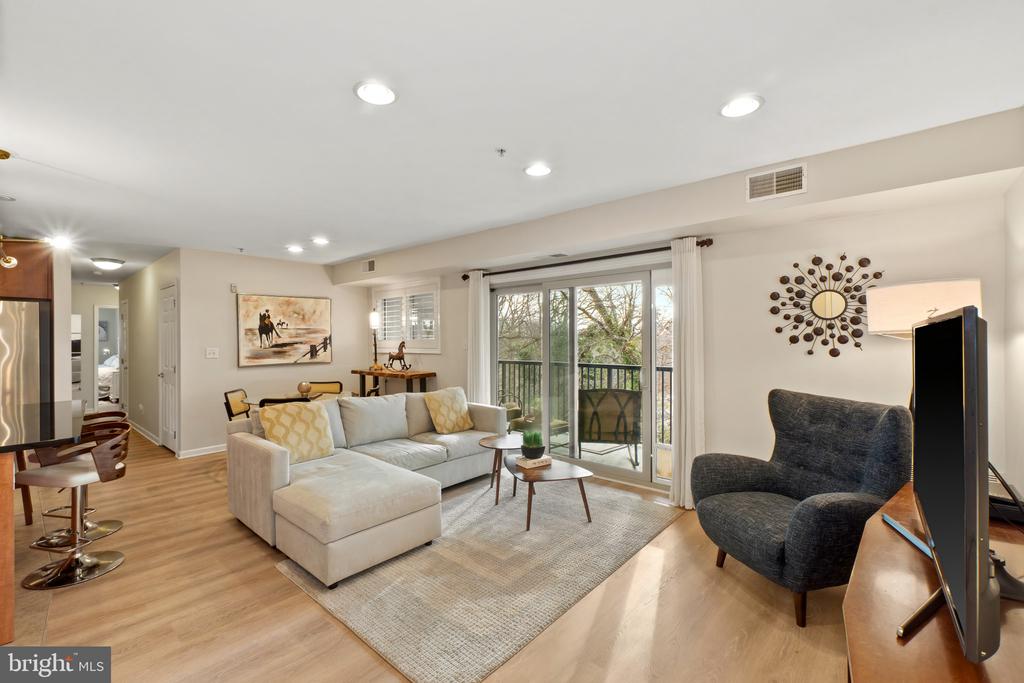1113 PRIMROSE COURT Unit: 302