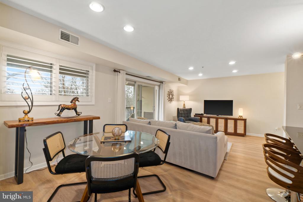1113 PRIMROSE COURT Unit: 302