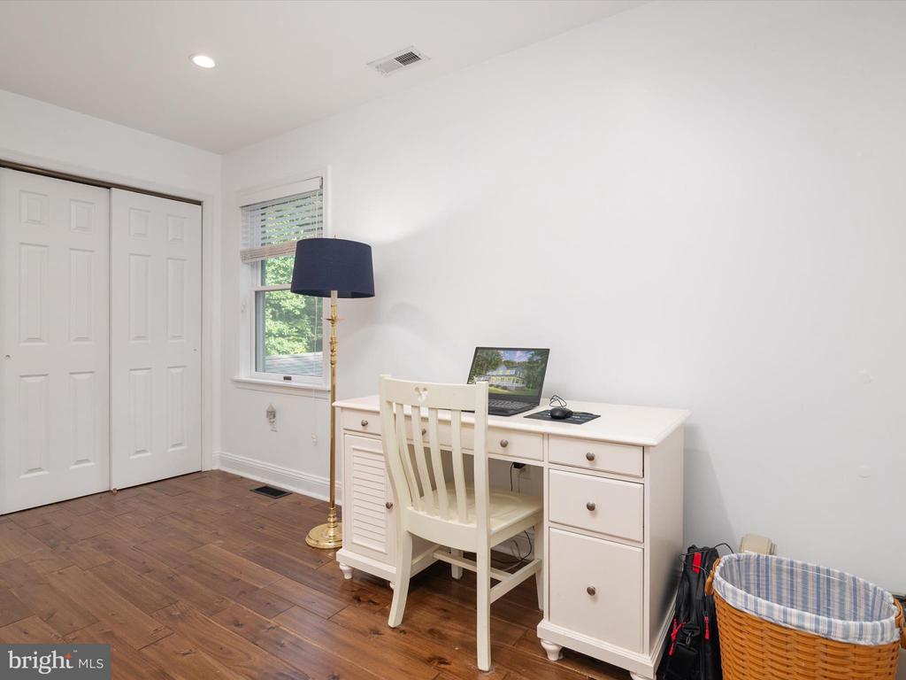 6439 MEADOWLARK DRIVE