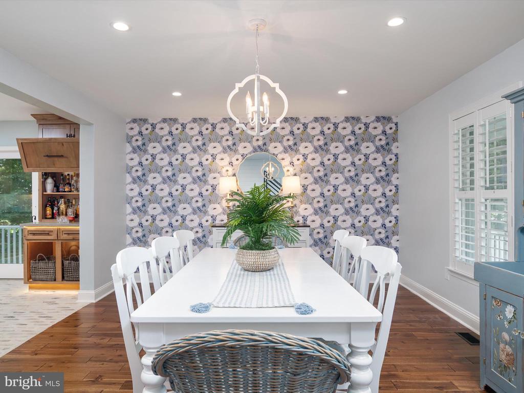 6439 MEADOWLARK DRIVE