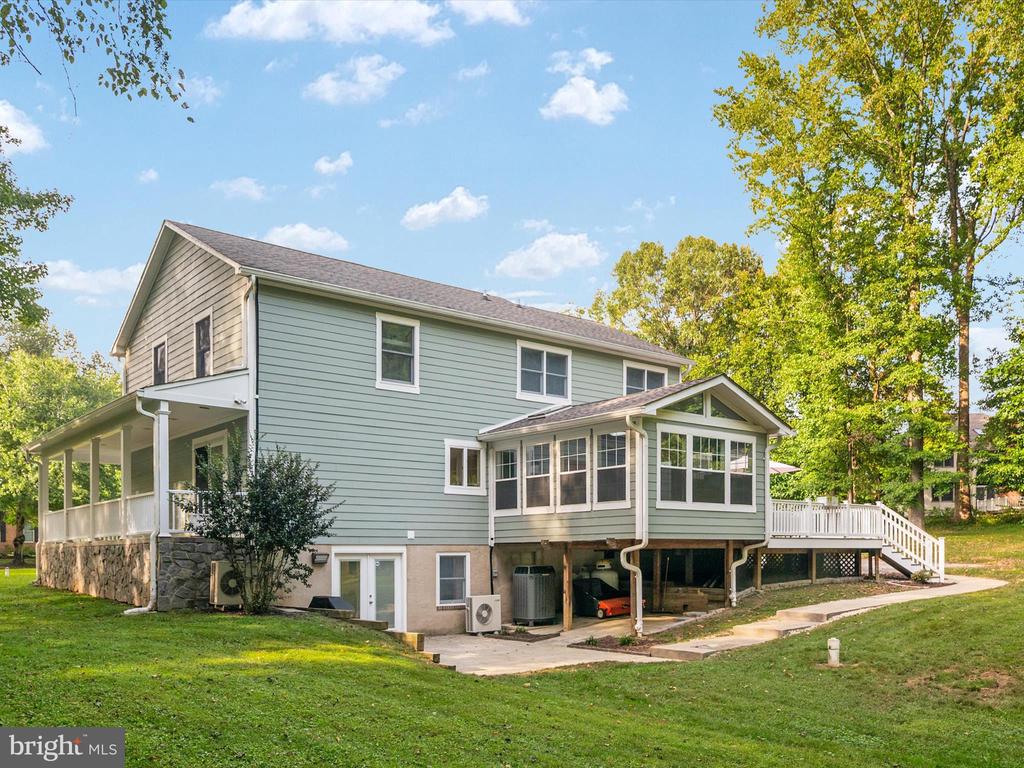 6439 MEADOWLARK DRIVE