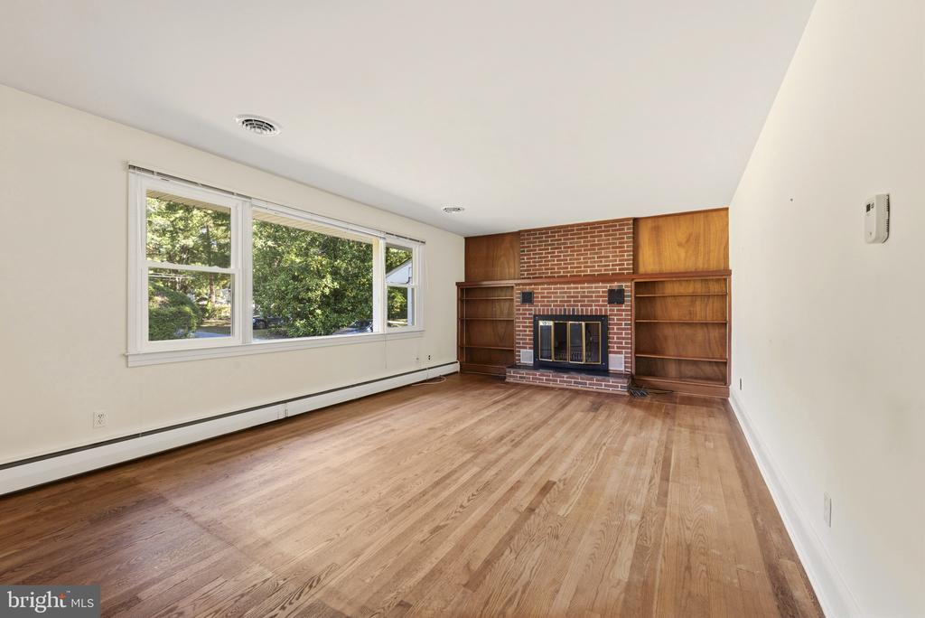 213 CYPRESS CREEK ROAD