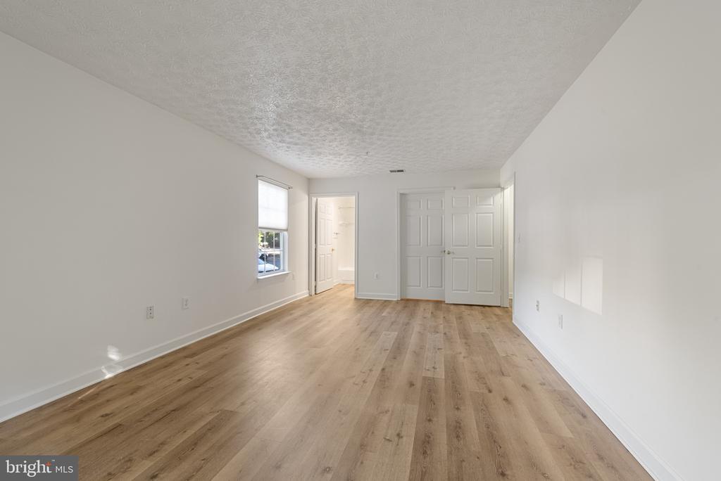 621 ADMIRAL DRIVE Unit: 207