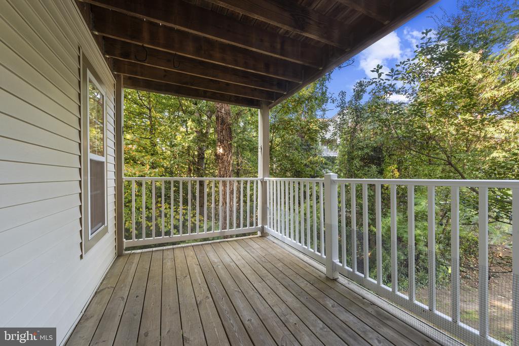 621 ADMIRAL DRIVE Unit: 207