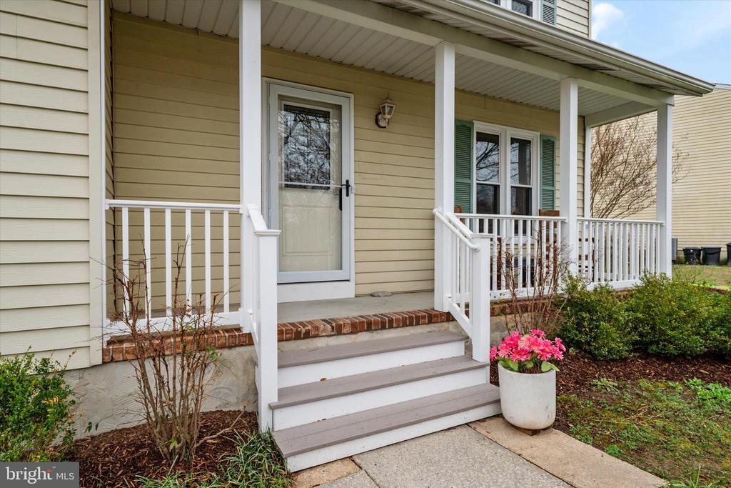 206 ARMSTRONG LANE