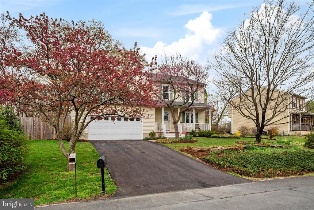 206 ARMSTRONG LANE