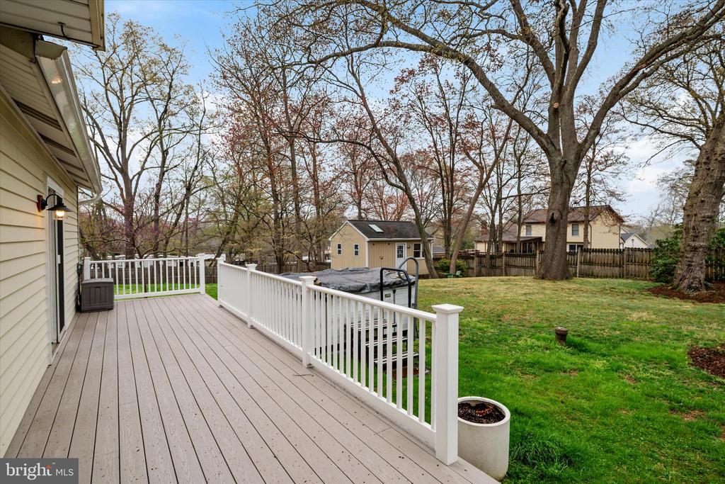 206 ARMSTRONG LANE