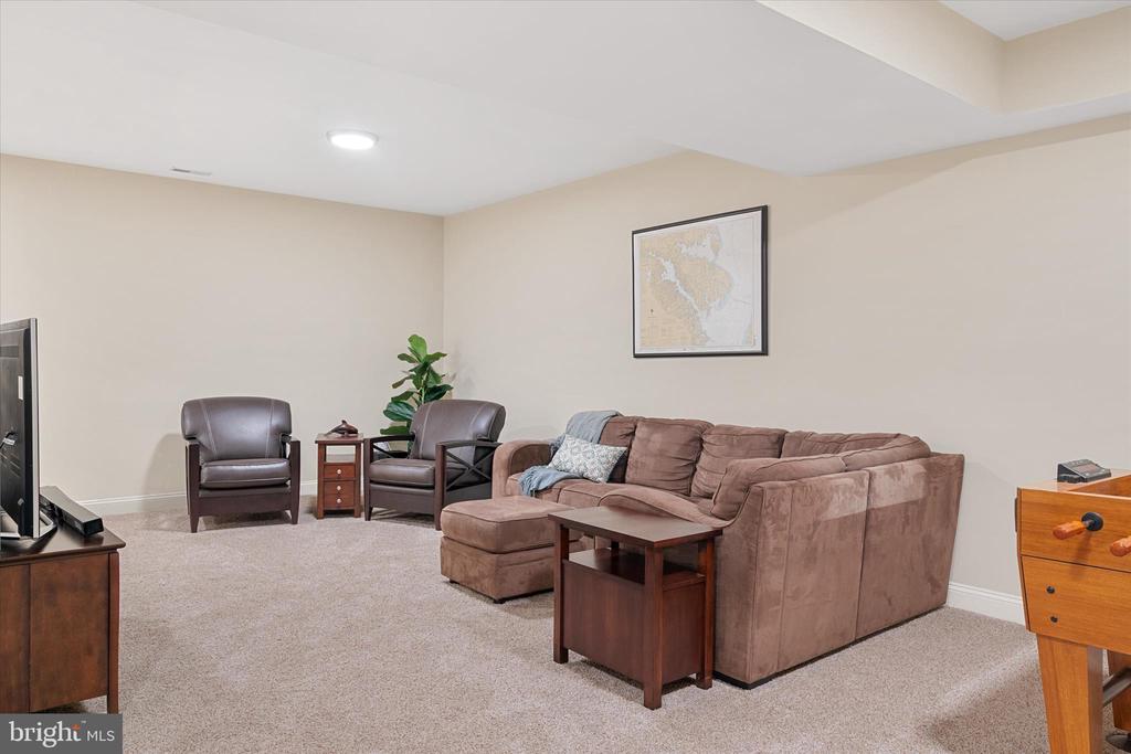 3744 PARKE DRIVE