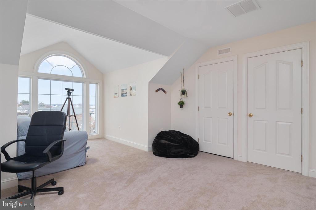 3744 PARKE DRIVE