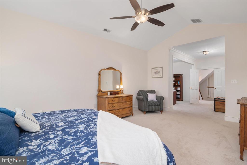 3744 PARKE DRIVE