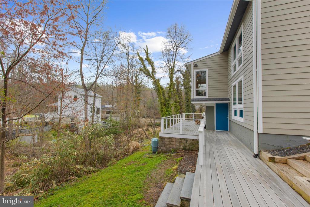 2642 QUEEN ANNE CIRCLE
